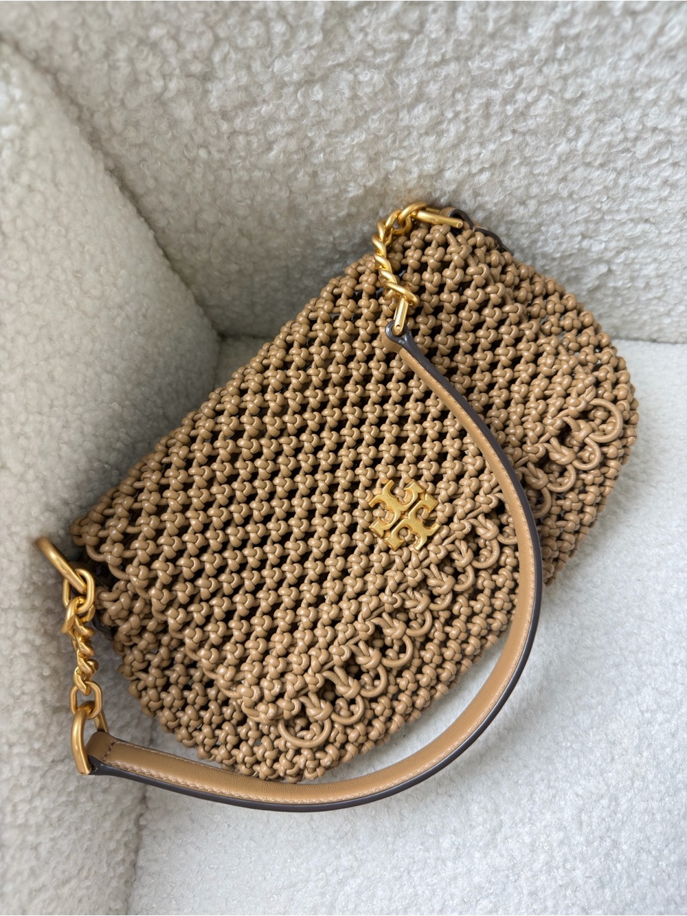 Tory Burch Woven Shoulder Bag in Tan with Gold Hardware - Picture 2 of 3